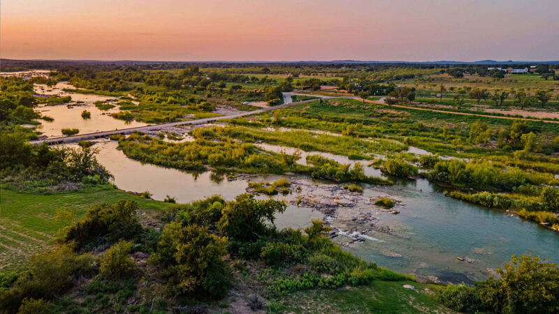 Castell Cabins – Cabin Rentals on the Llano River