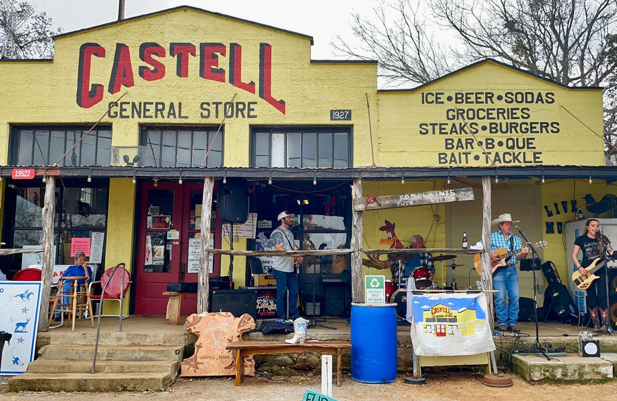 Castell General Store Hosts Live Music on the Weekends